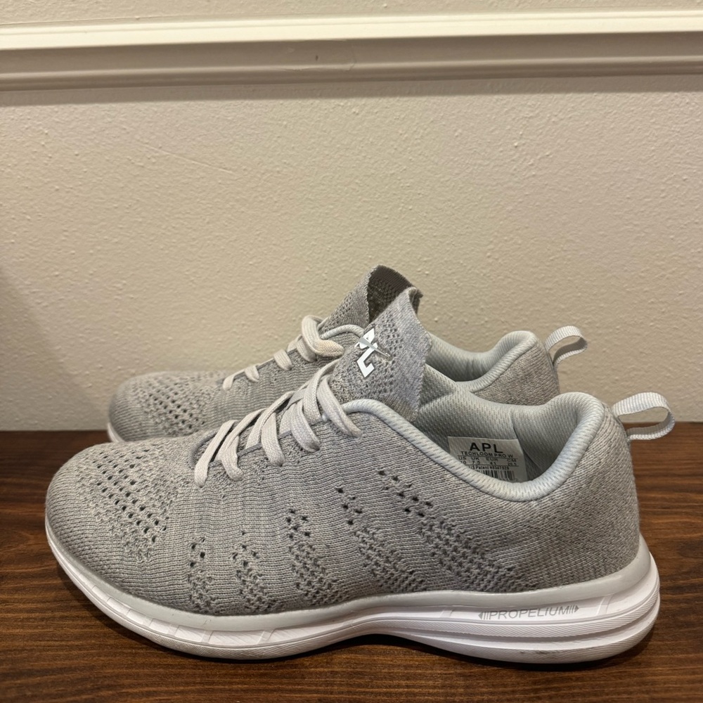 APL Cashmere Techloom Pro Grey size 10 women’s 8 men